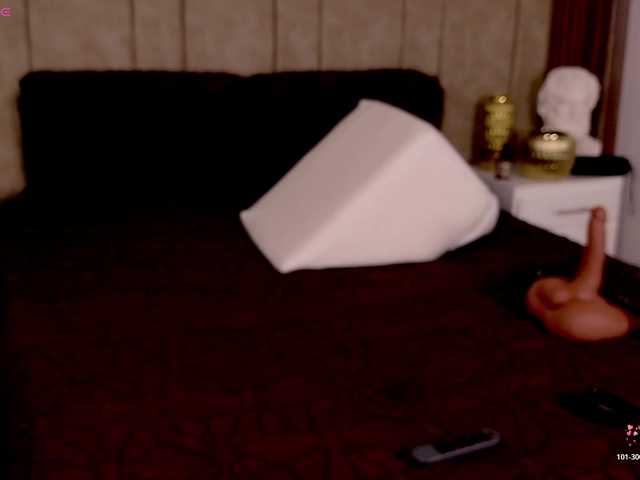 Isabellaprice live cam on BongaCams