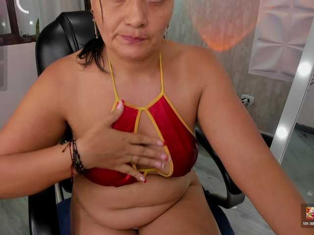 fierywoman live cam on BongaCams