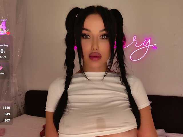 miaXmoon's BongaCams show and profile