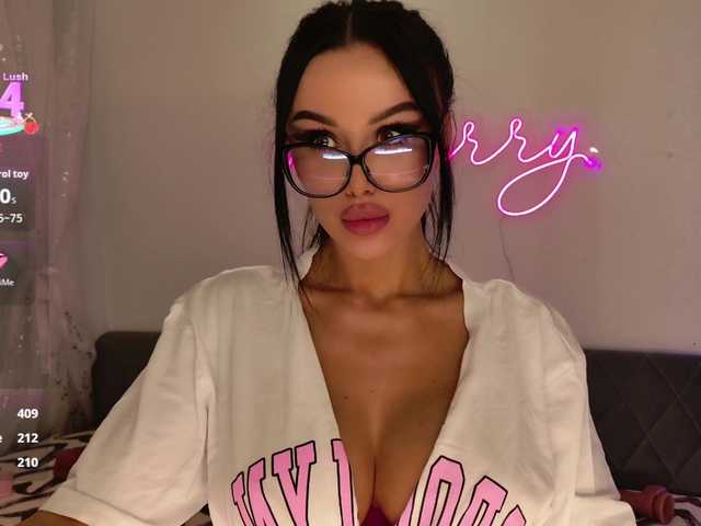 miaXmoon's BongaCams show and profile