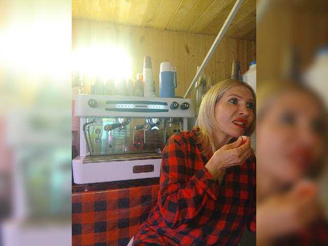 Katriona live cam on BongaCams
