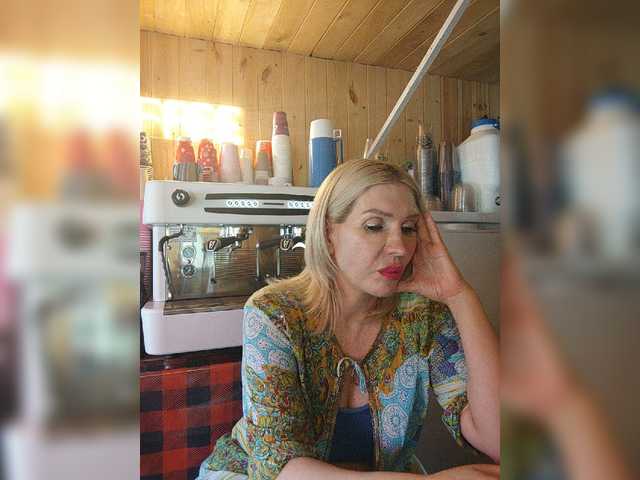 Katriona live cam on BongaCams
