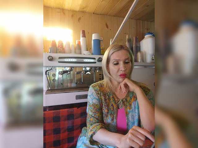 Katriona live cam on BongaCams