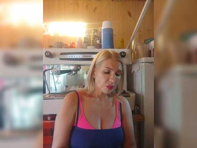 Katriona live webcam show