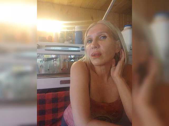 Katriona live cam on BongaCams