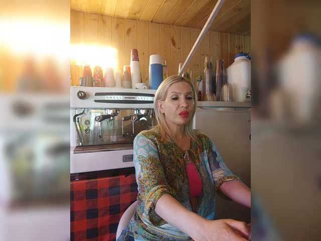 Katriona live cam on BongaCams