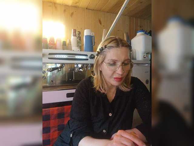 le modèle Katriona est en webcam porno dans un show sur le site bongacams, il possède les tags suivants: White/Caucasian,Blonde,Trimmed