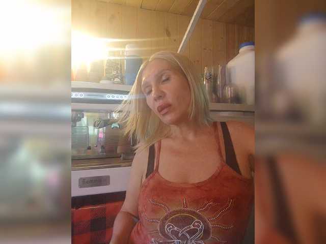 Katriona live cam on BongaCams