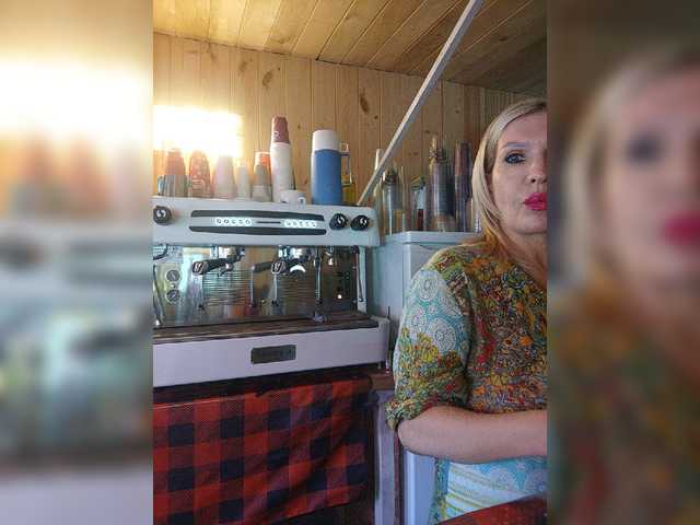 Katriona live cam on BongaCams