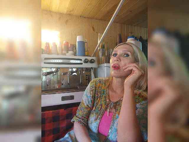 Katriona webcam
