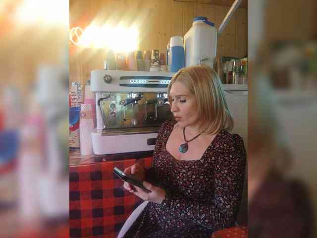 Katriona webcam