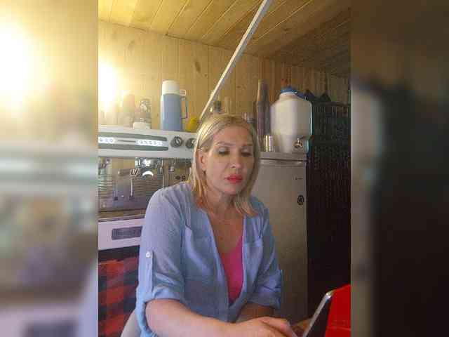 Katriona webcam
