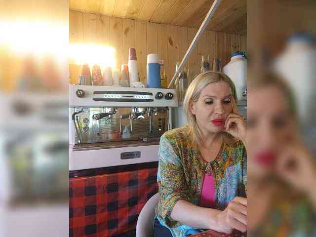 Katriona webcam