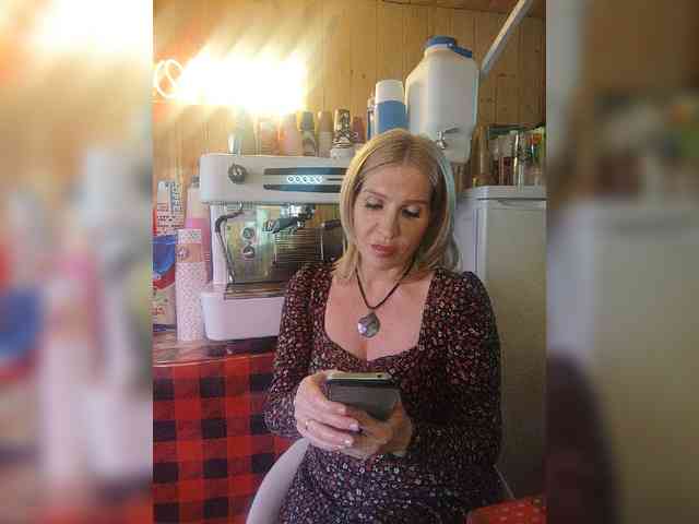 Katriona webcam