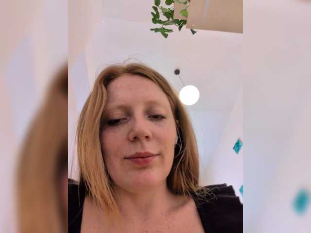 Zlatalata live cam on BongaCams