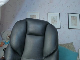 Aprile Porn Show
