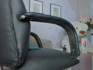 Aprile Porn Show