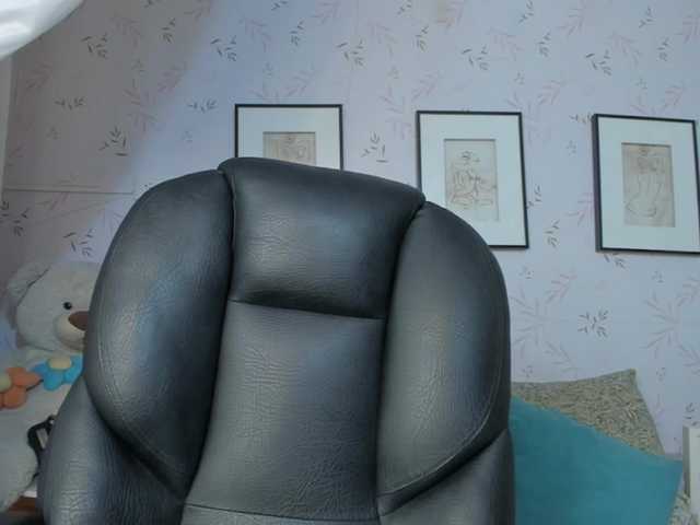 Aprile live webcam show