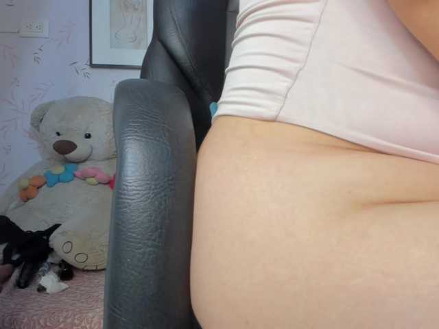 aprile live cam on BongaCams
