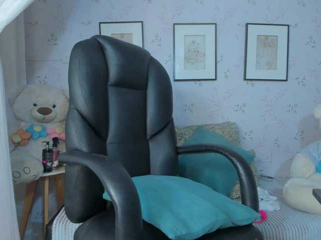 aprile live cam on BongaCams