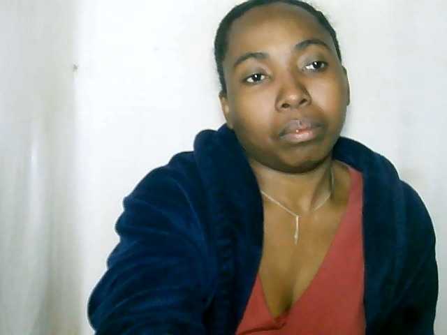 rasoaidah live cam on BongaCams