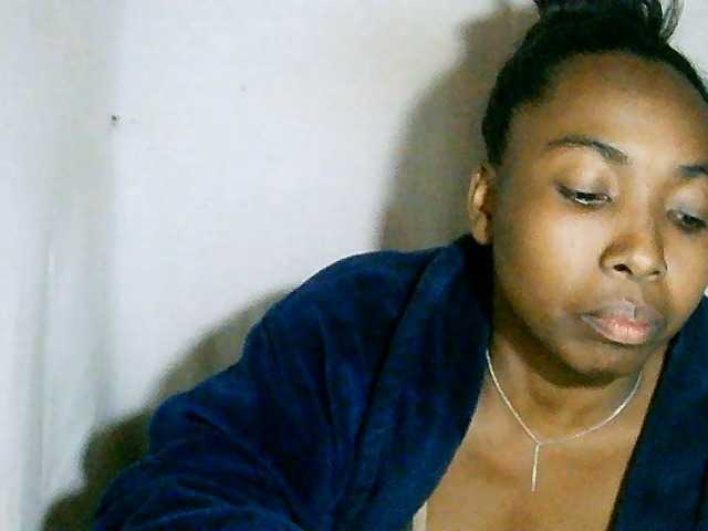 rasoaidah live cam on BongaCams
