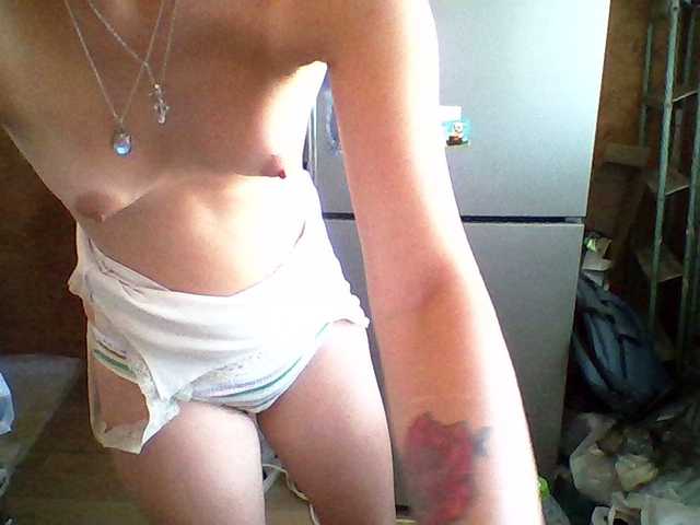 Prettybella7 live cam on BongaCams