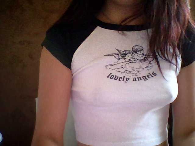 Prettybella7 live cam on BongaCams