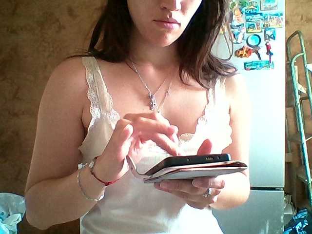 Prettybella7 live cam on BongaCams
