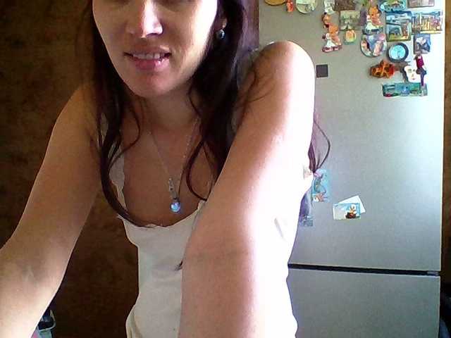Prettybella7 live cam on BongaCams