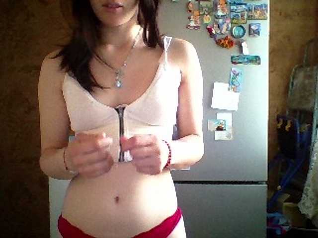 Prettybella7 live cam on BongaCams