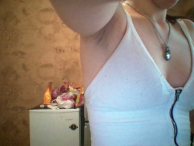 Prettybella7 live cam on BongaCams