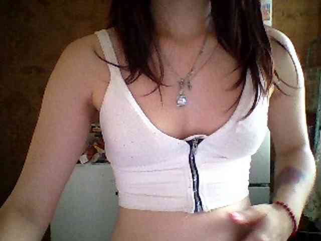 Prettybella7 webcam