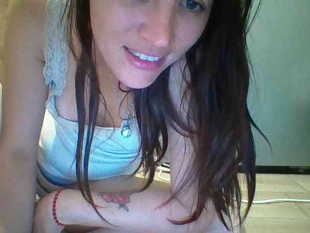 Prettybella7 webcam