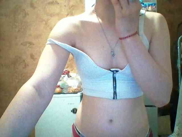 Prettybella7 webcam