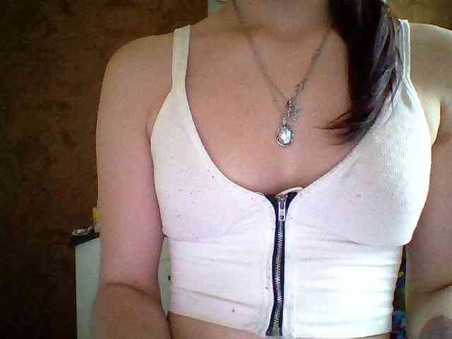 Prettybella7 webcam