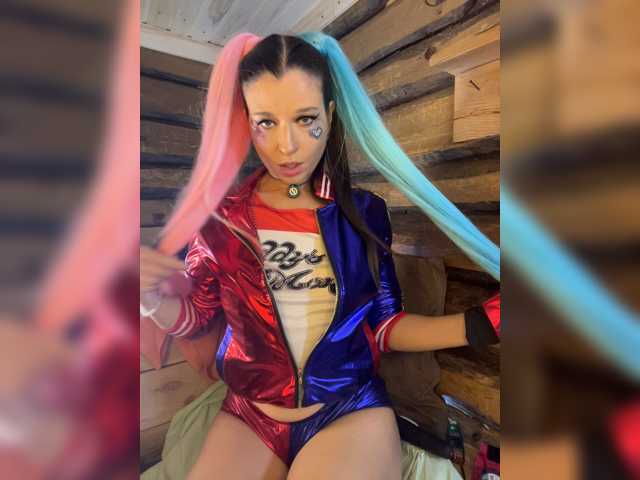 DariMneLubov live cam on BongaCams