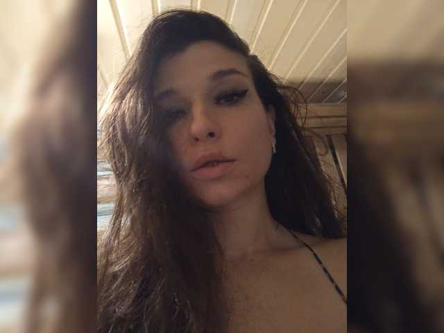 DariMneLubov live webcam show
