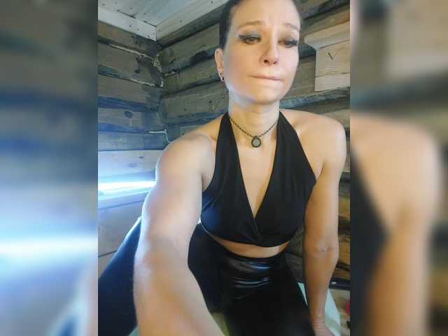 Mussypussy222 live cam on BongaCams