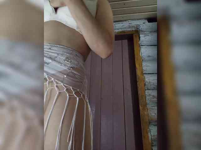 DariMneLubov webcam