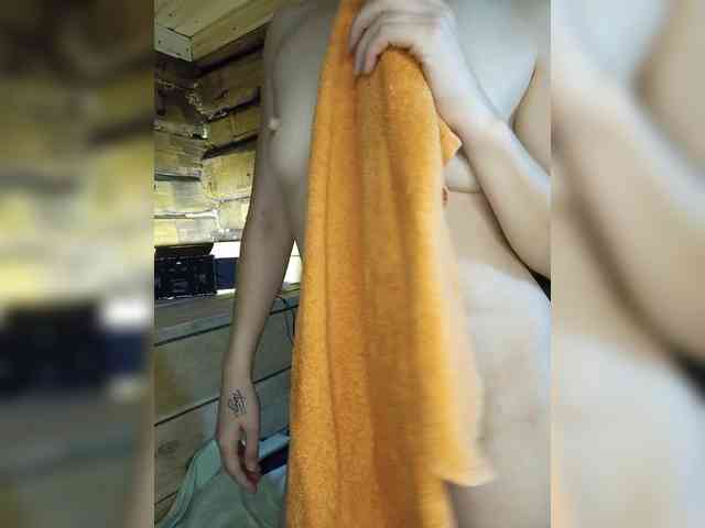 DariMneLubov webcam