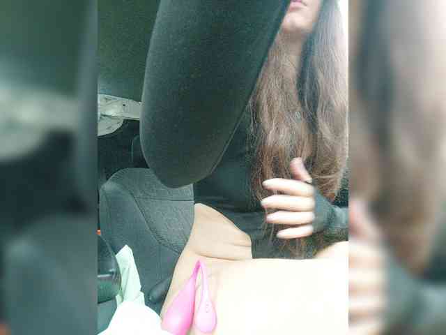 DariMneLubov webcam