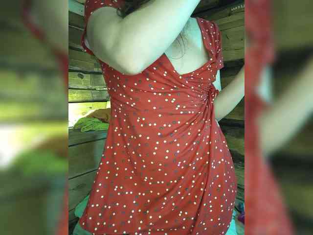 DariMneLubov webcam