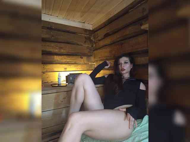 DariMneLubov webcam