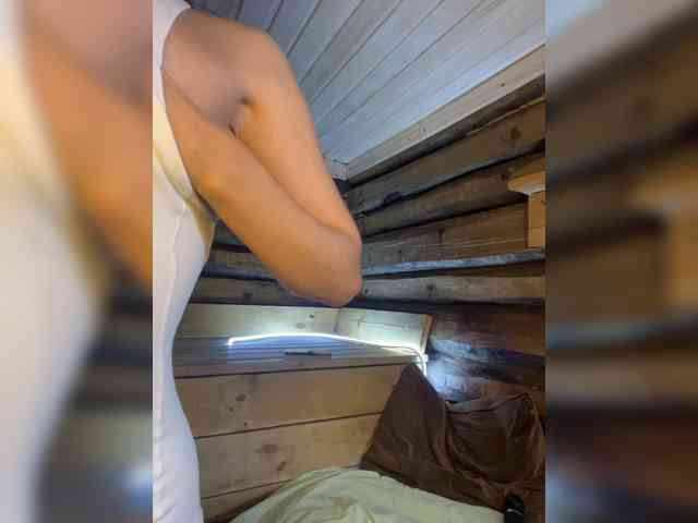 DariMneLubov webcam