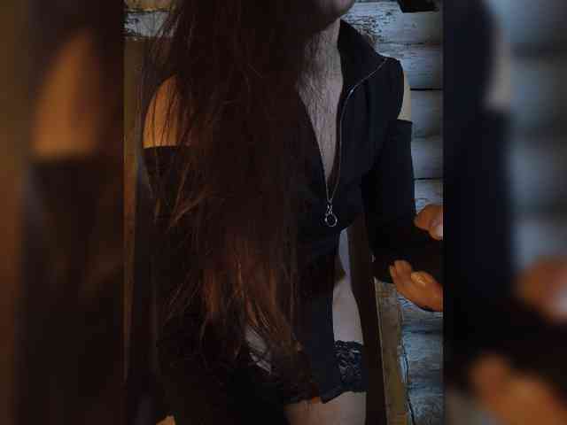 DariMneLubov webcam