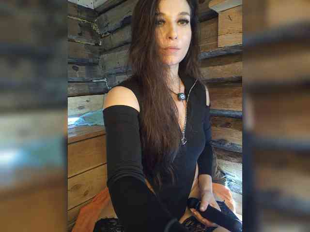 Модель: DariMneLubov