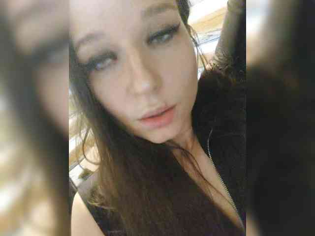 DariMneLubov webcam