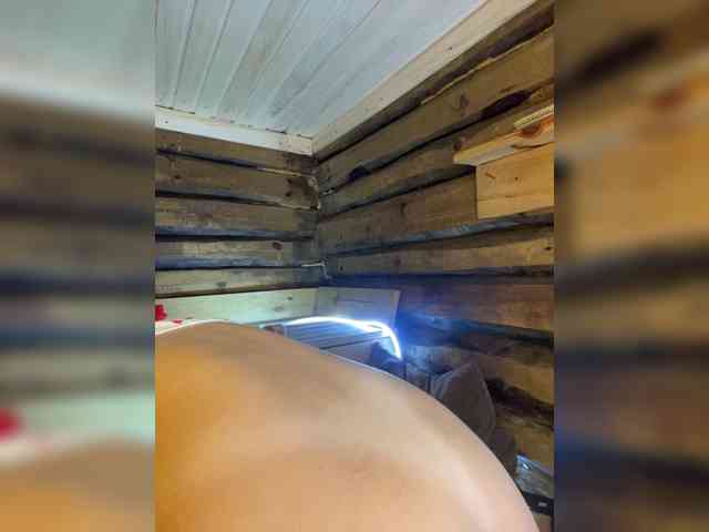 DariMneLubov webcam