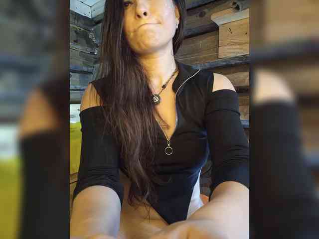Mussypussy222 Live Webcam on BongaCams